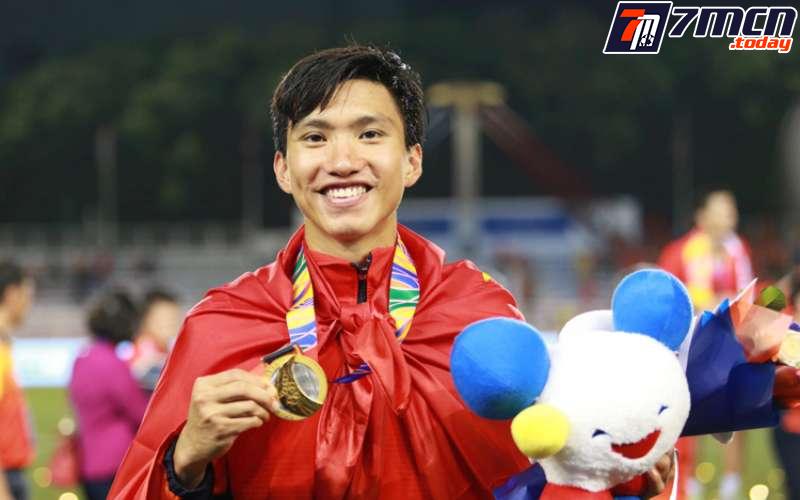 Văn Hậu đã dành được mọi danh hiệu lớn nhỏ trong màu áo CLB lẫn đội tuyển quốc gia Văn Hậu đã dành được mọi danh hiệu lớn nhỏ trong màu áo CLB lẫn đội tuyển quốc gia